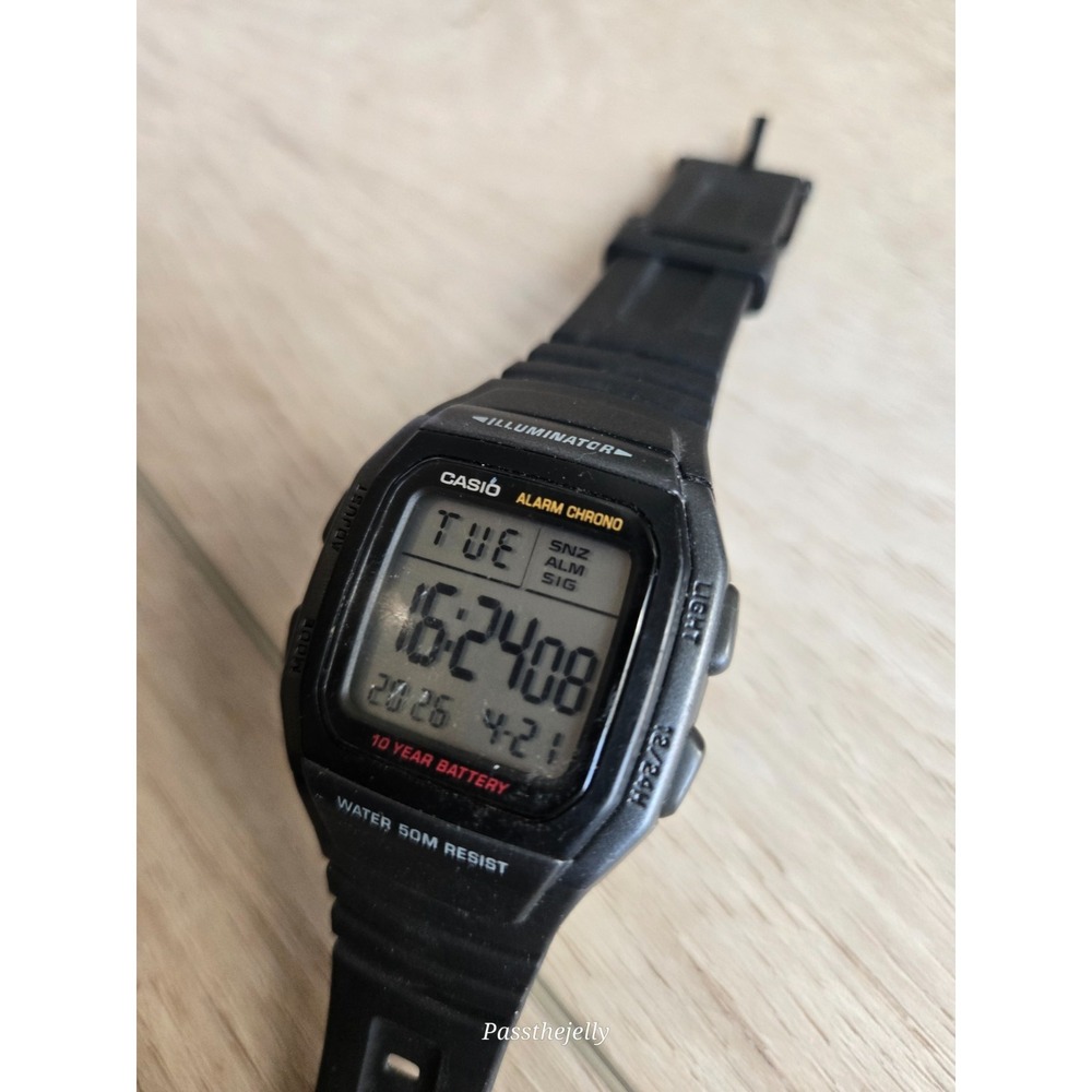 Casio Watch Mens W-96H Digital Illuminator Alarm Chrono 10 Year Battery WR50M